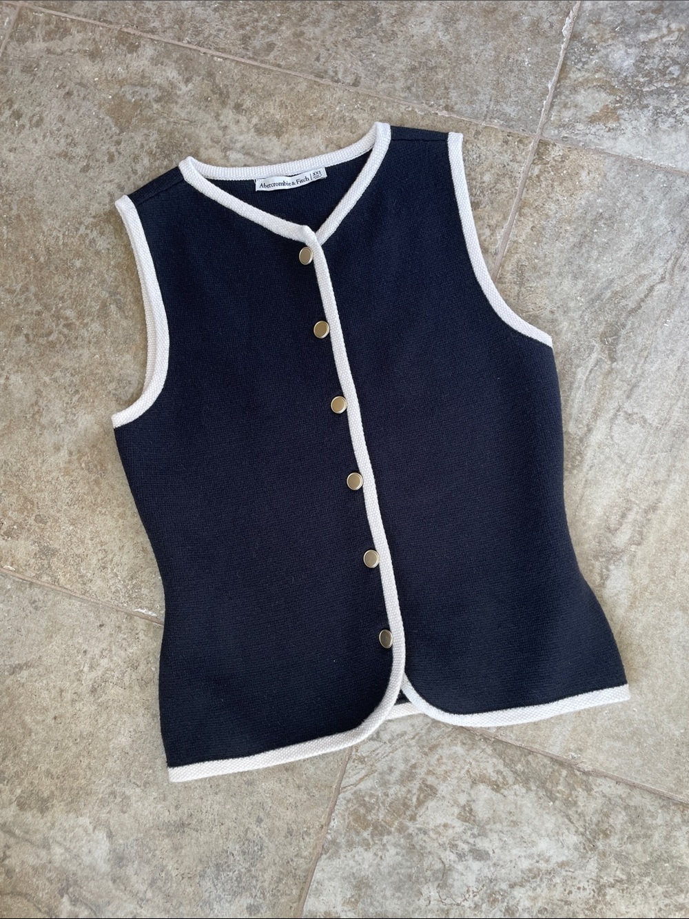 Abercrombie and Fitch Black and Cream Knit Vest